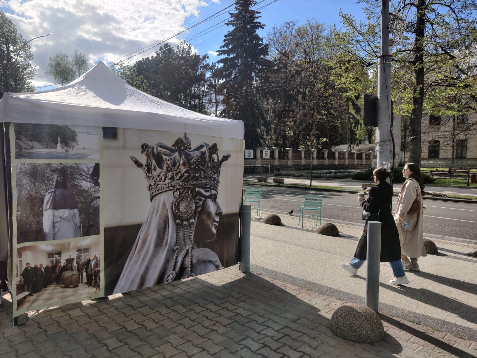 Colectarea donațiilor in vederea edificării statuii Reginei Maria din Chișinău